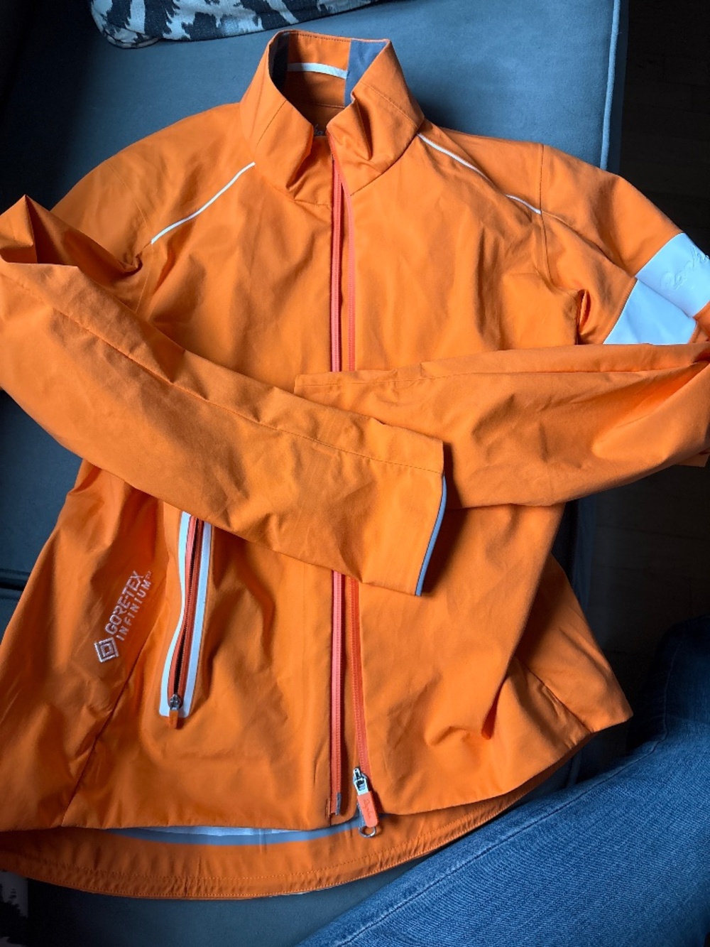 Rapha women’s gortex infinium cycling jacket